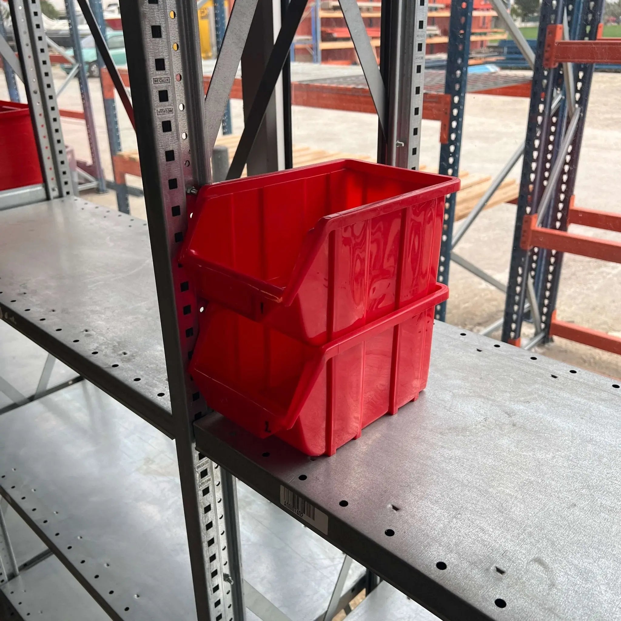 Bac à bec L 23 l 16 H 13 rouge - System AgencementBac à bec