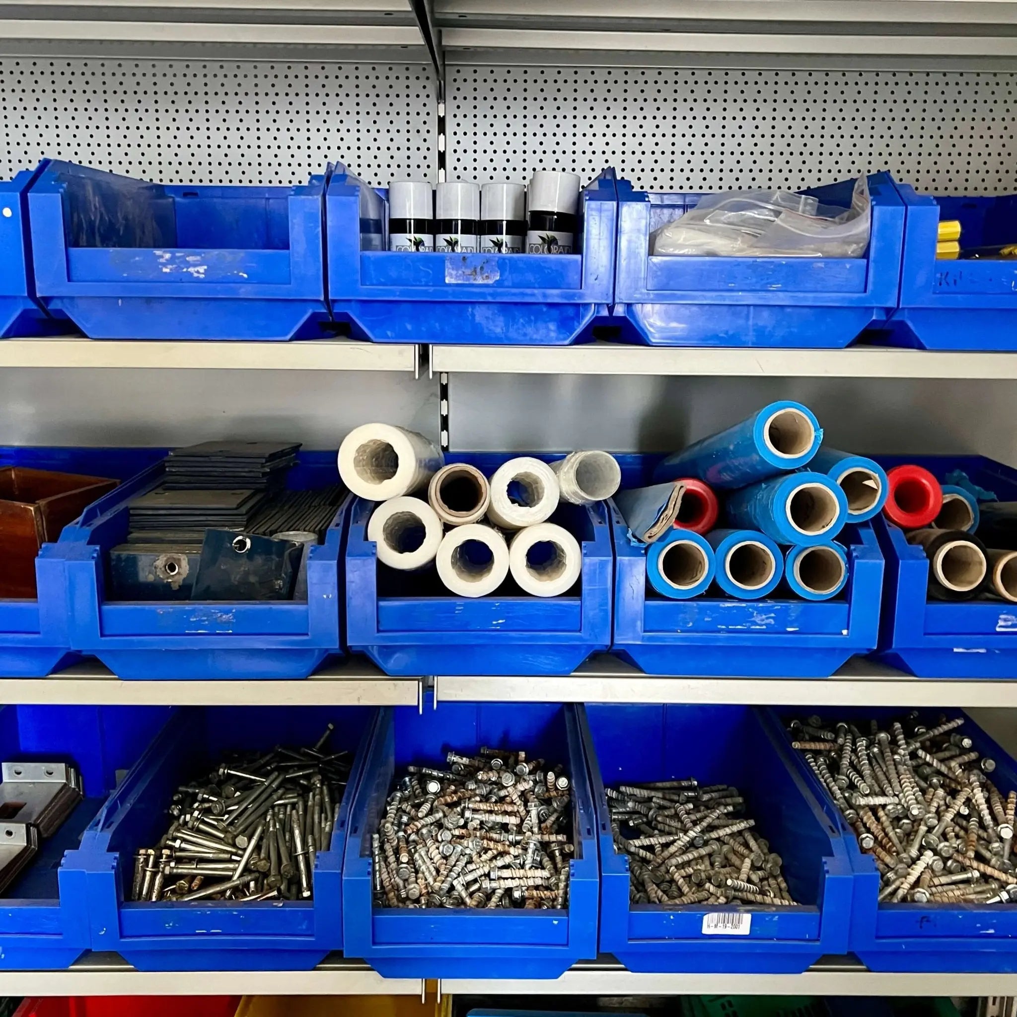 Bac à bec L 48 l 31 H 20 bleu - System AgencementBac à bec